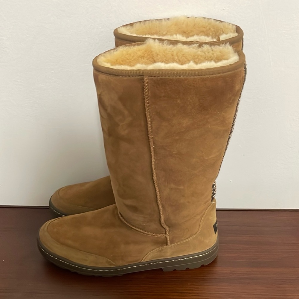 Ugg Sundance Boots - Picture 3 of 8